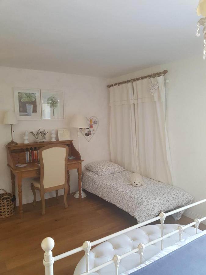 La Grange D'Helene Bed & Breakfast Cholet Exterior photo
