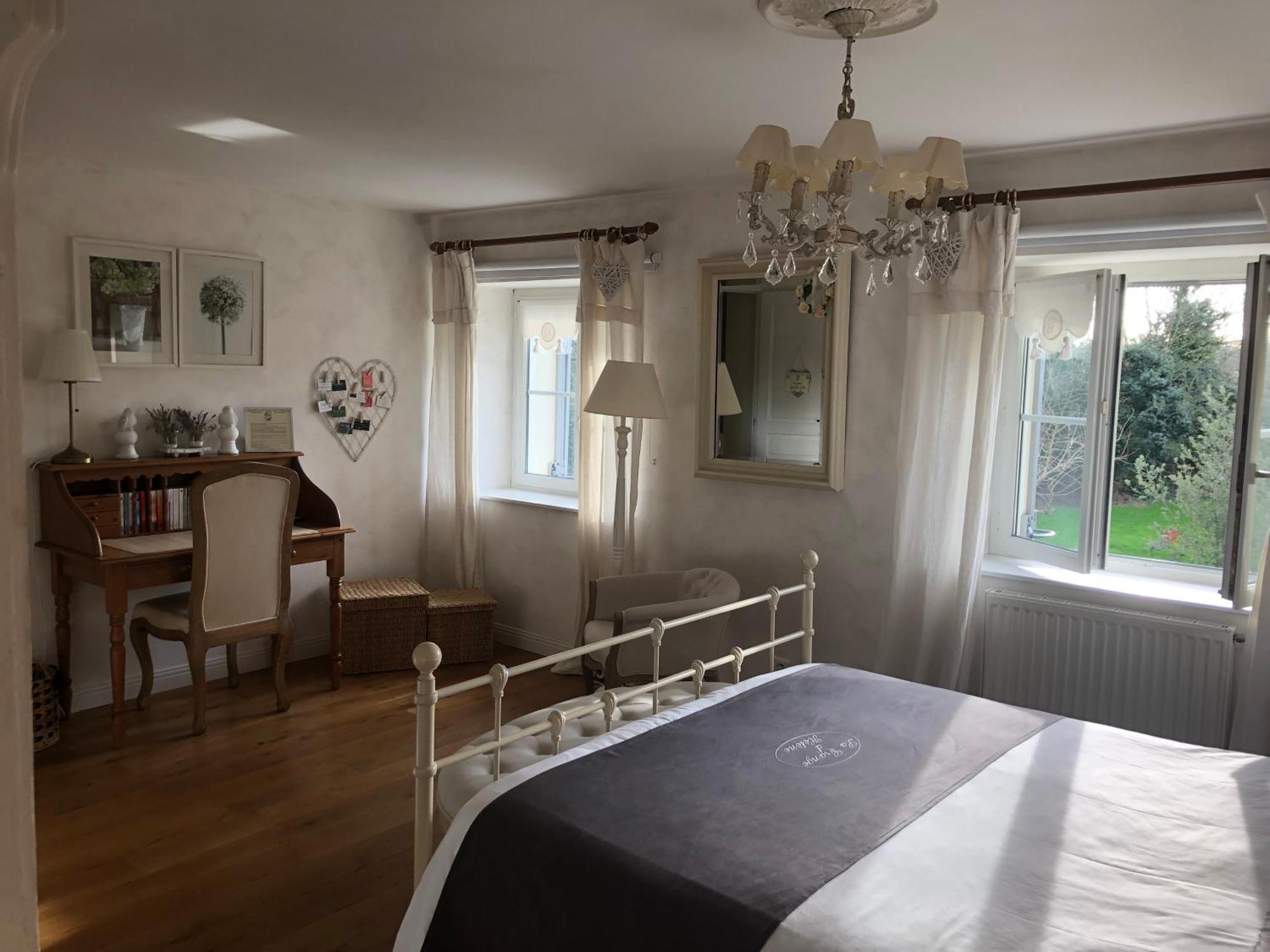 La Grange D'Helene Bed & Breakfast Cholet Exterior photo
